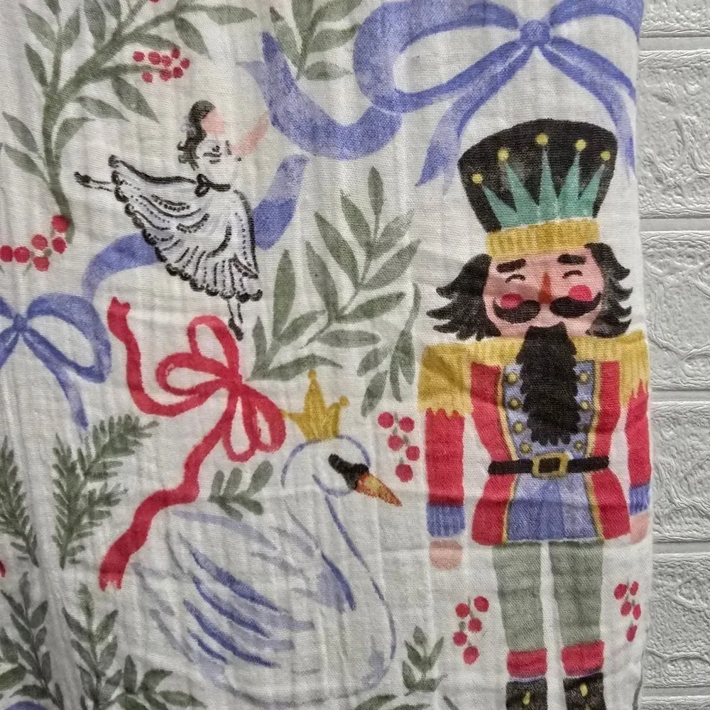 NUTCRACKER BALLET Christmas Dreamy Cotton Gauze Reverse Throw Blanket NWT 50